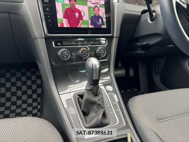 VolksWagen GOLF 2019-10 8729977-6