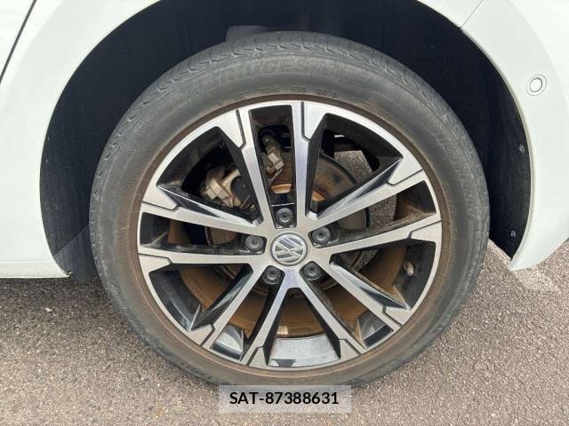 VolksWagen GOLF 2019-10 8729977-9