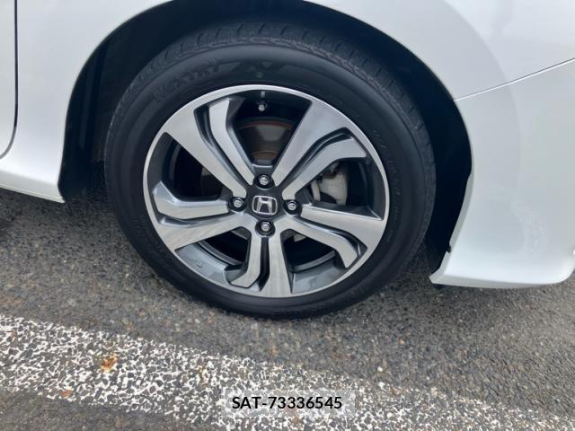 Honda GRACE 2015-12 8726169-12