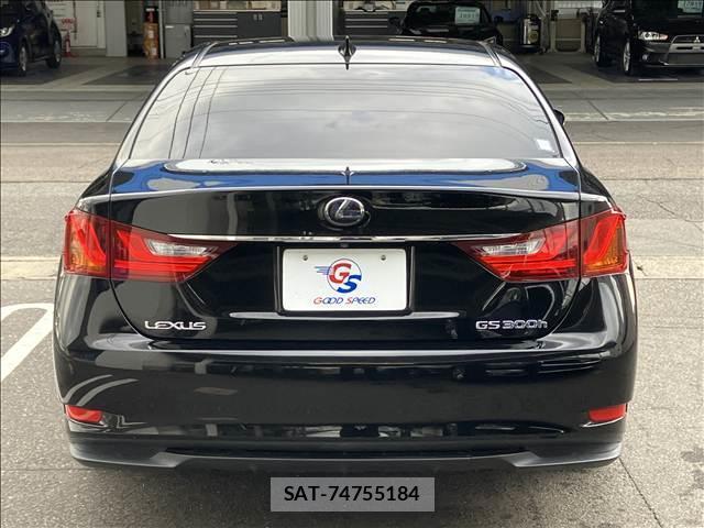 Lexus GS 2015-08 8726049-15