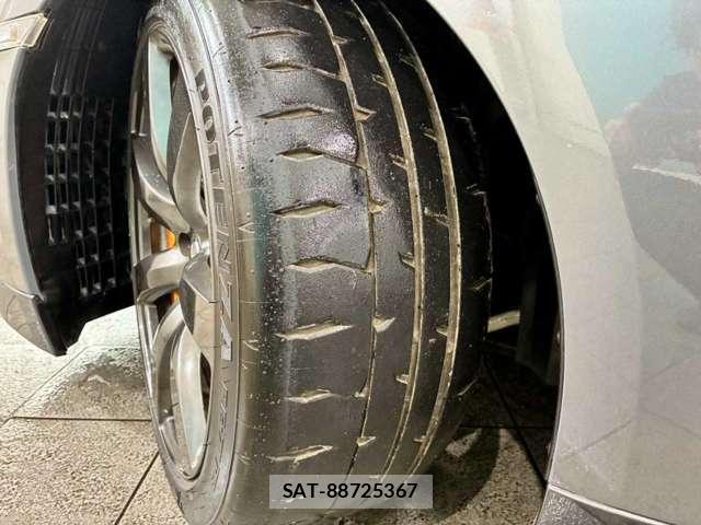 Nissan GT-R 2009-03 8725890-11