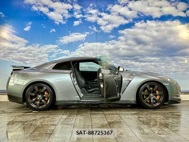 Nissan GT-R 2009-03 8725890-19