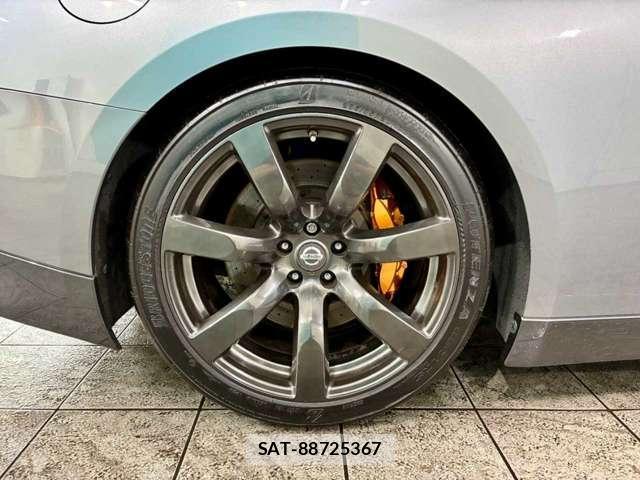 Nissan GT-R 2009-03 8725890-5