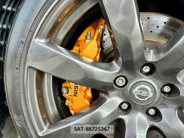 Nissan GT-R 2009-03 8725890-9