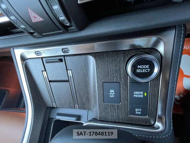 Lexus GX 2025-07 8727956-10