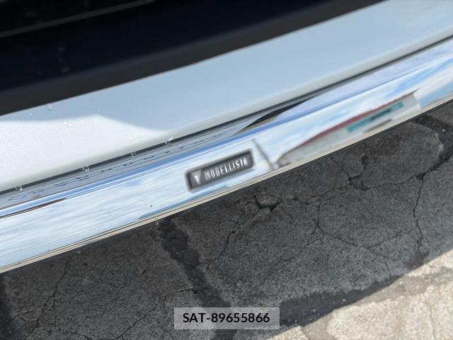 Toyota HARRIER HYBRID 2024-12 8726102-4
