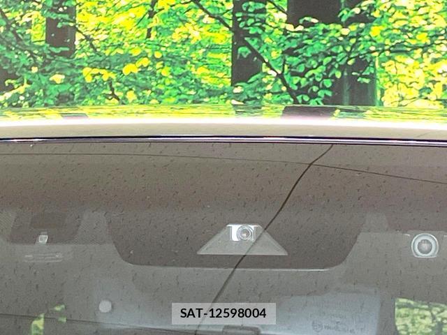 Toyota HARRIER HYBRID 2021-06 8726290-4