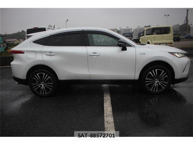 Toyota HARRIER HYBRID 2023-07 8729840-9