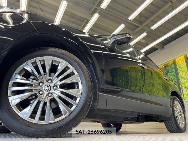 Toyota HARRIER HYBRID 2024-04 8730832-12