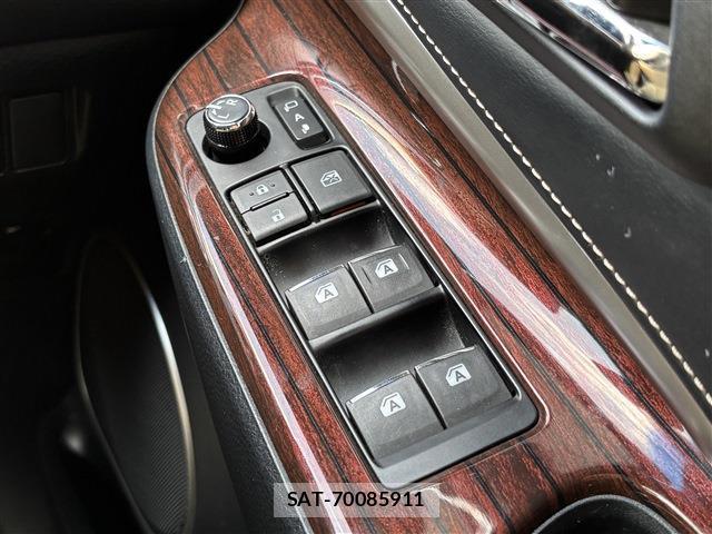 Toyota HARRIER 2015-02 8725838-19