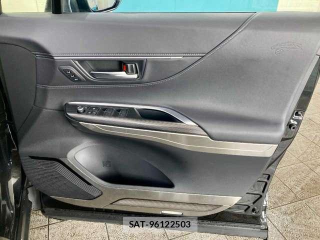 Toyota HARRIER 2023-12 8725894-17