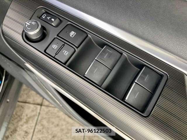 Toyota HARRIER 2023-12 8725894-18