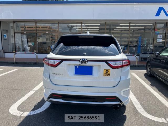 Toyota HARRIER 2019-03 8726074-12