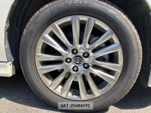 Toyota HARRIER 2019-03 8726074-13