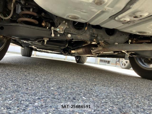 Toyota HARRIER 2019-03 8726074-6