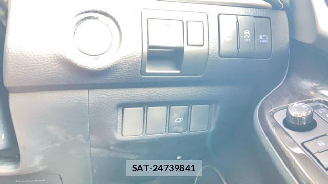 Toyota HARRIER 2018-11 8726113-11