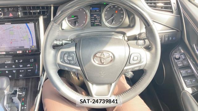 Toyota HARRIER 2018-11 8726113-9