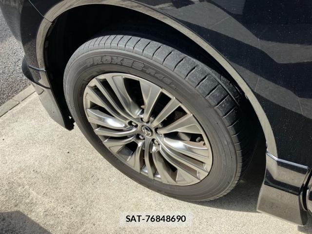 Toyota HARRIER 2023-03 8727326-4