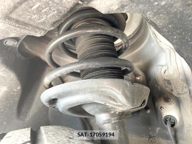 Toyota HARRIER 2021-10 8728266-19
