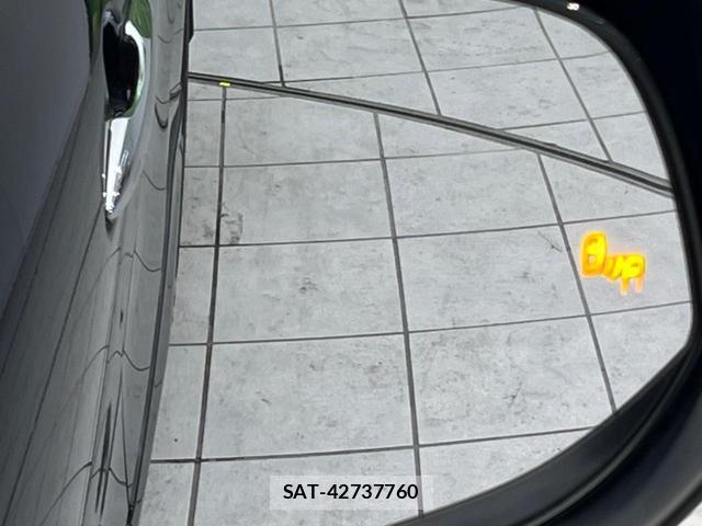 Toyota HARRIER 2021-03 8728413-6