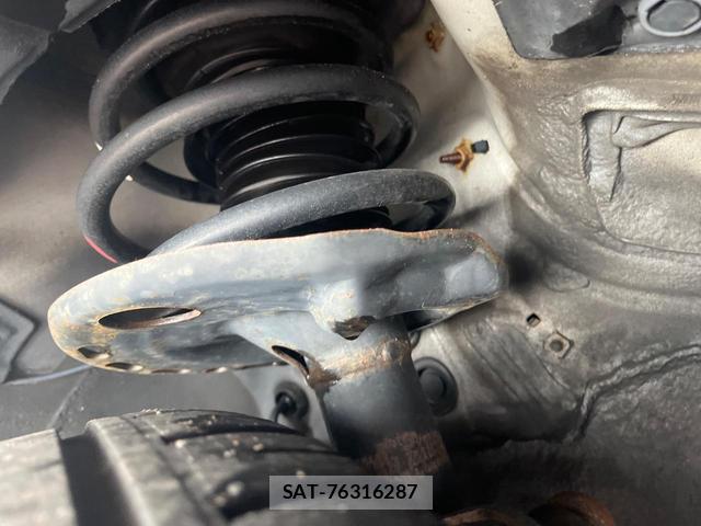 Toyota HARRIER 2014-09 8728687-19