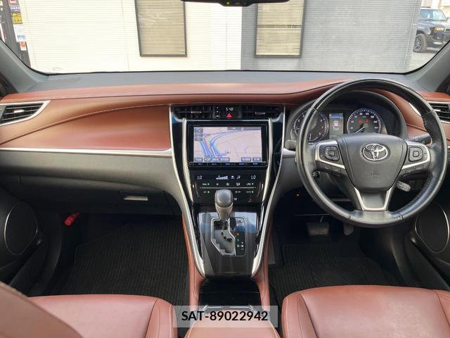 Toyota HARRIER 2018-05 8728955-1