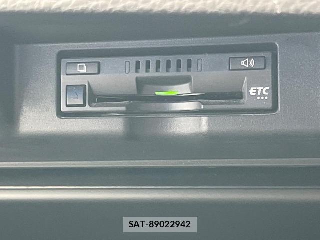 Toyota HARRIER 2018-05 8728955-10