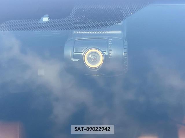 Toyota HARRIER 2018-05 8728955-9