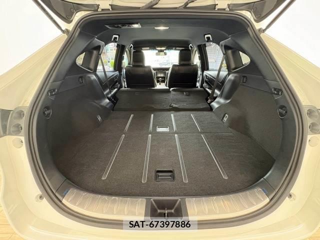 Toyota HARRIER 2018-03 8731380-12