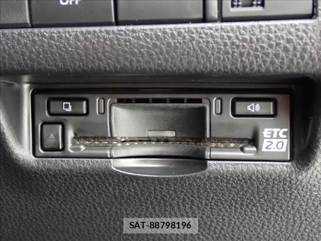 Toyota HARRIER 2023-07 8731403-7