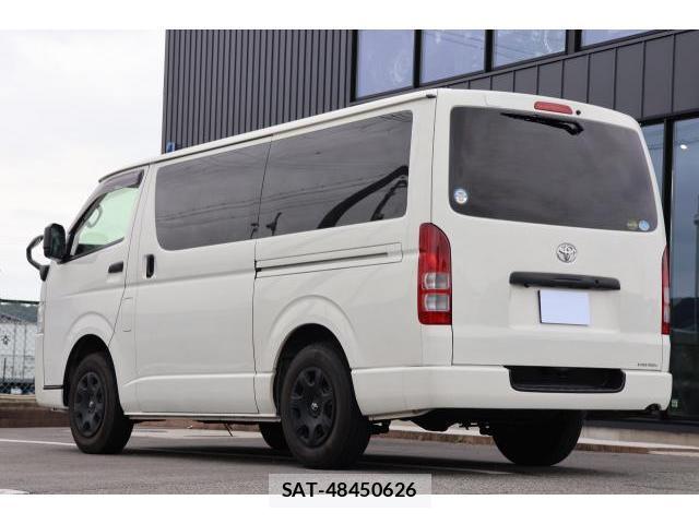 Toyota HIACE VAN 2016-05 8726111-1