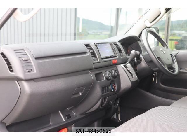 Toyota HIACE VAN 2016-05 8726111-2