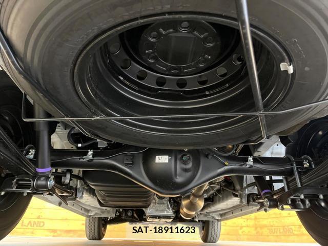 Toyota HIACE VAN 2026-04 8727776-18