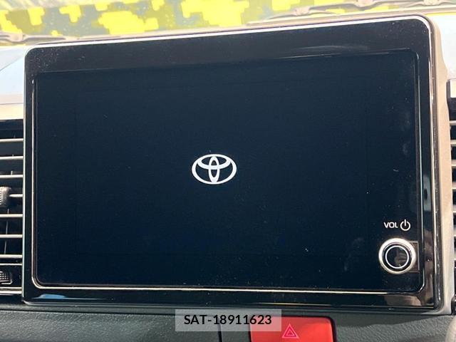 Toyota HIACE VAN 2026-04 8727776-2