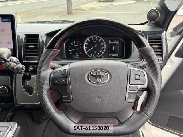Toyota HIACE VAN 2021-01 8728883-11