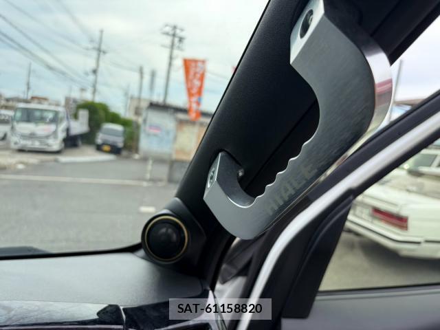 Toyota HIACE VAN 2021-01 8728883-16