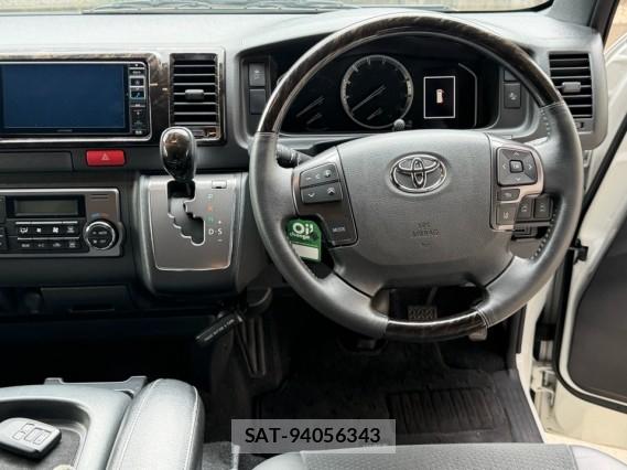 Toyota HIACE VAN 2023-04 8729076-15