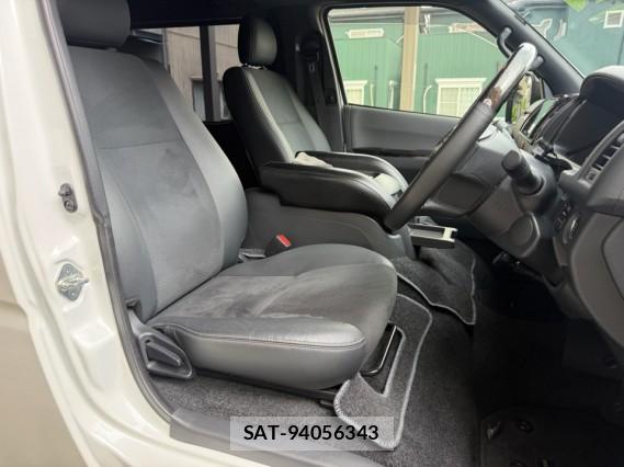 Toyota HIACE VAN 2023-04 8729076-5