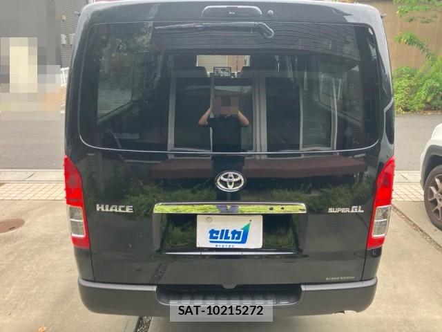 Toyota HIACE VAN 2022-10 8729605-1