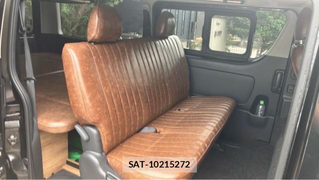 Toyota HIACE VAN 2022-10 8729605-6