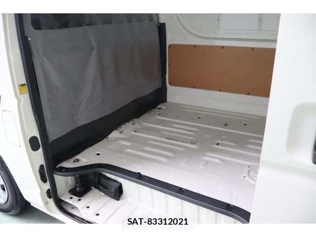 Toyota HIACE VAN 2012-02 8730283-16