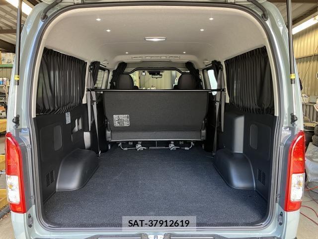 Toyota HIACE VAN 2024-08 8730309-6