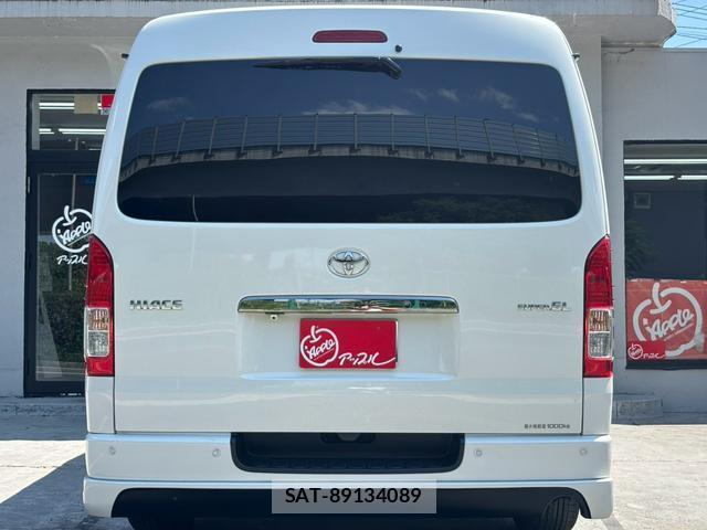 Toyota HIACE VAN 2021-05 8730448-11