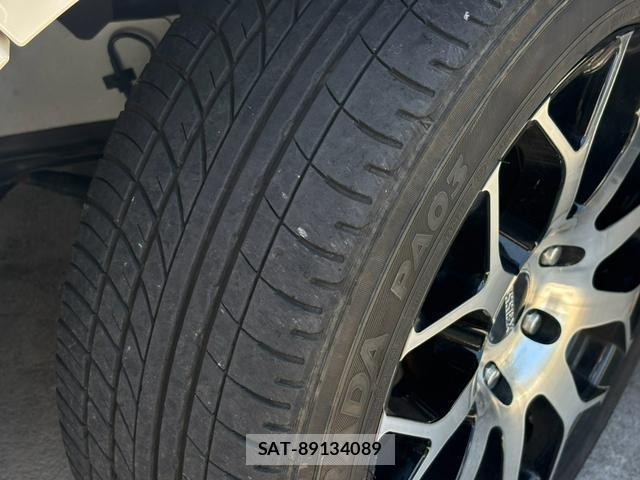 Toyota HIACE VAN 2021-05 8730448-5