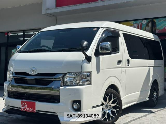 Toyota HIACE VAN 2021-05 8730448-7