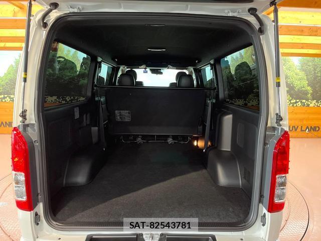 Toyota HIACE VAN 2023-09 8730625-10