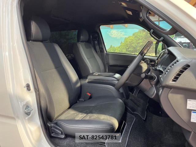 Toyota HIACE VAN 2023-09 8730625-7