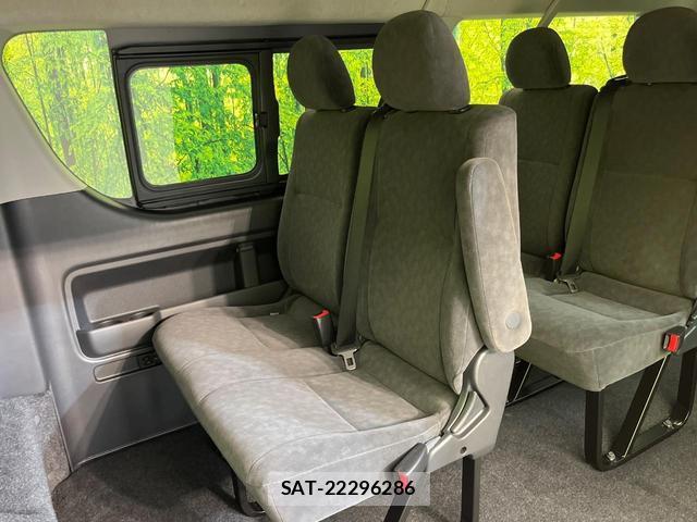 Toyota HIACE WAGON 2025-09 8725781-8