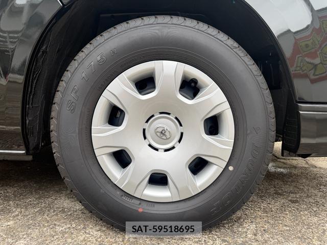 Toyota HIACE WAGON 2026-08 8726075-19