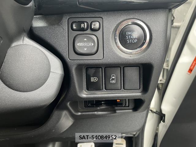 Toyota HIACE WAGON 2019-02 8728271-11